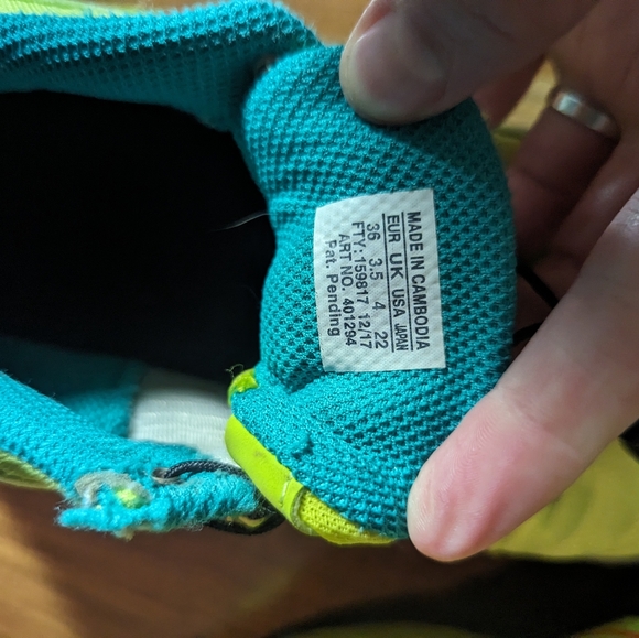 Salomon Sneakers - Picture 9 of 10